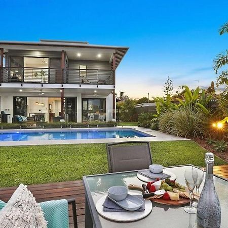 Waterfront Home Bordering Mooloolaba Buddina Exterior photo